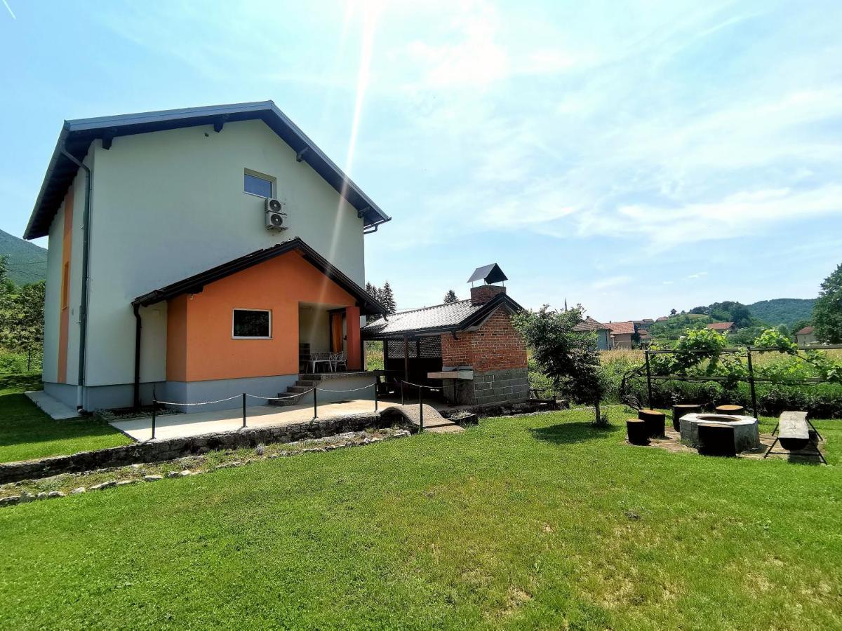 Una National Park Apartment Bihać Exterior foto